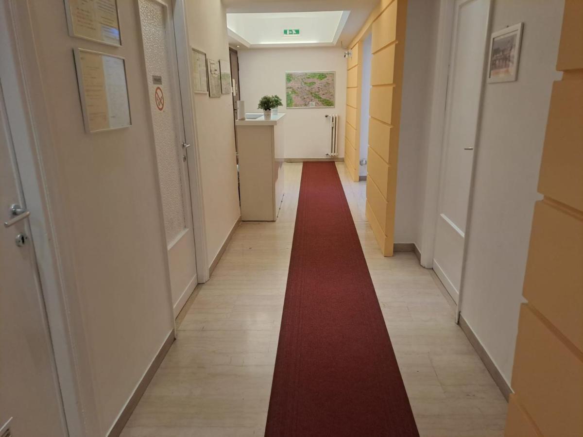In Roma Life Hotel ภายนอก รูปภาพ