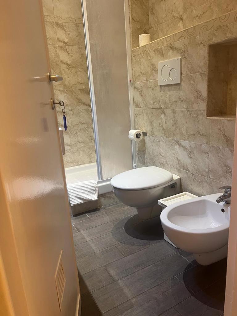 In Roma Life Hotel ภายนอก รูปภาพ
